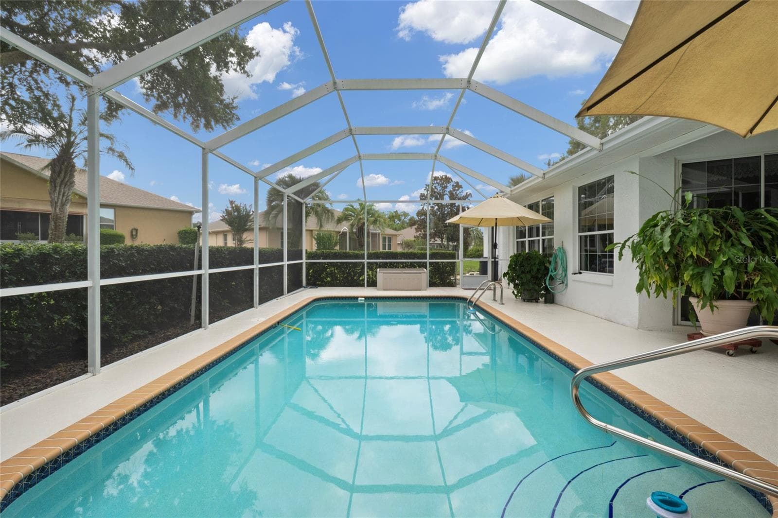 Pool - 365 W BARCLAY CT, BEVERLY HILLS