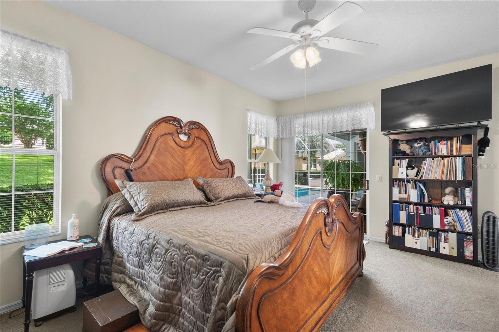 Primary Bedroom - 365 W BARCLAY CT, BEVERLY HILLS