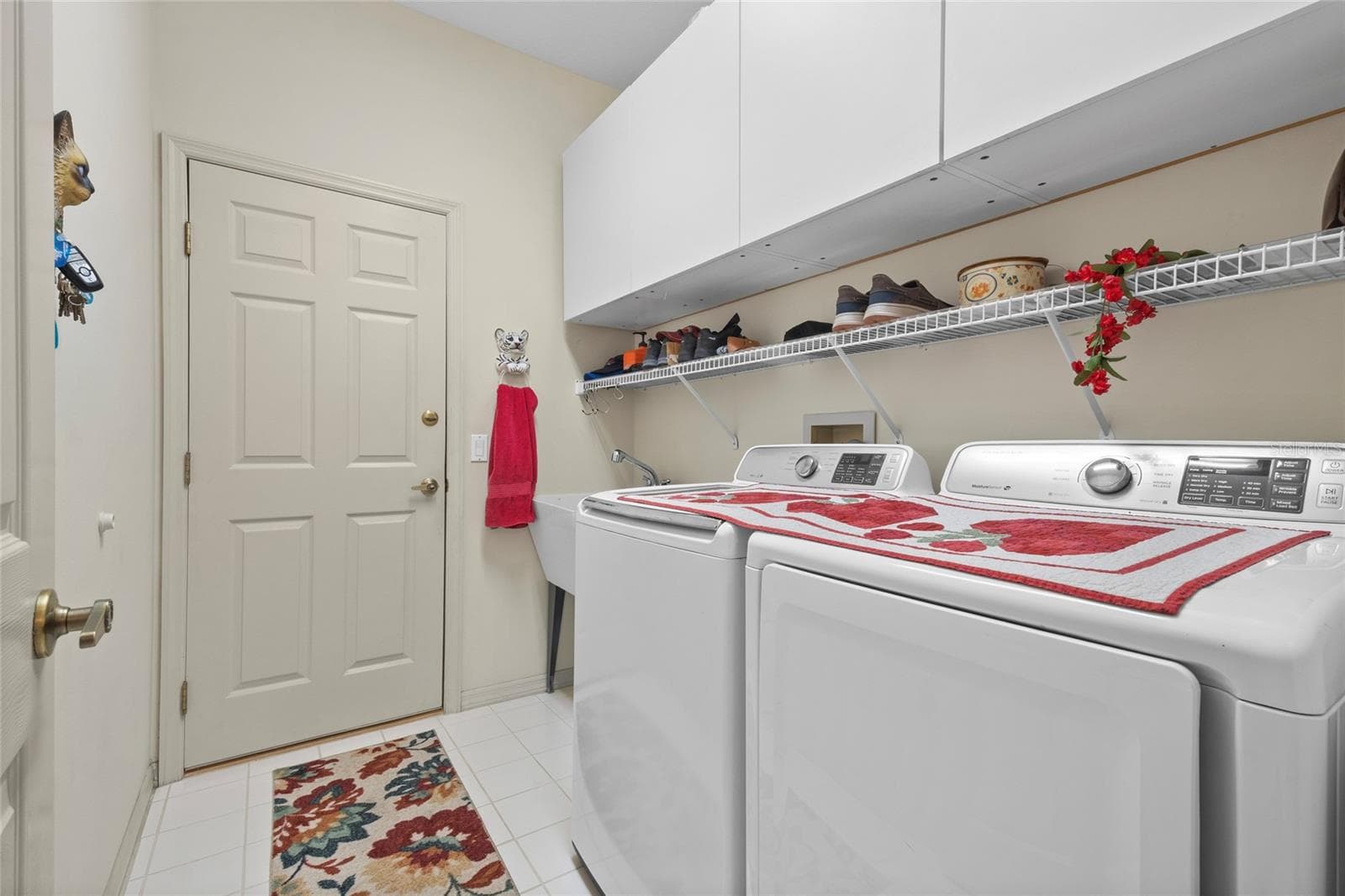 Laundry - 365 W BARCLAY CT, BEVERLY HILLS
