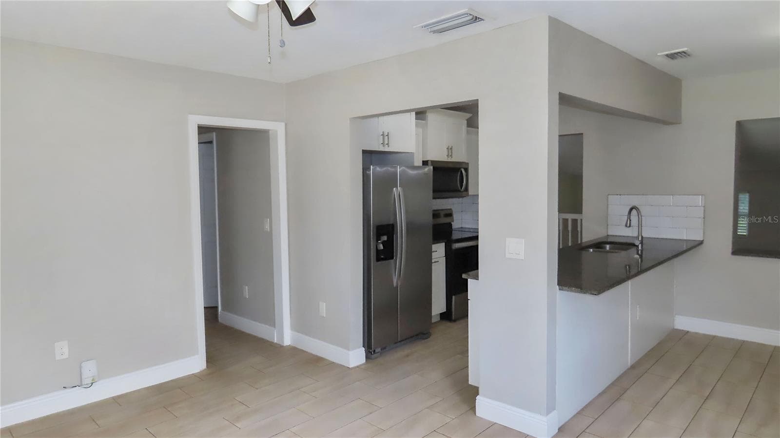 Single Family Residence at 1241 NICHOLSON ST, CLEARWATER, photo 6 of 34