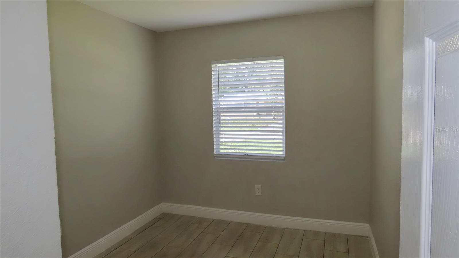 Single Family Residence at 1241 NICHOLSON ST, CLEARWATER, photo 7 of 34