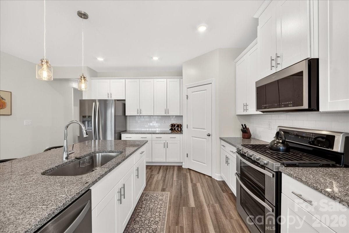 Single Family Residence at 4420 Bright Road, Charlotte, photo 16 of 48