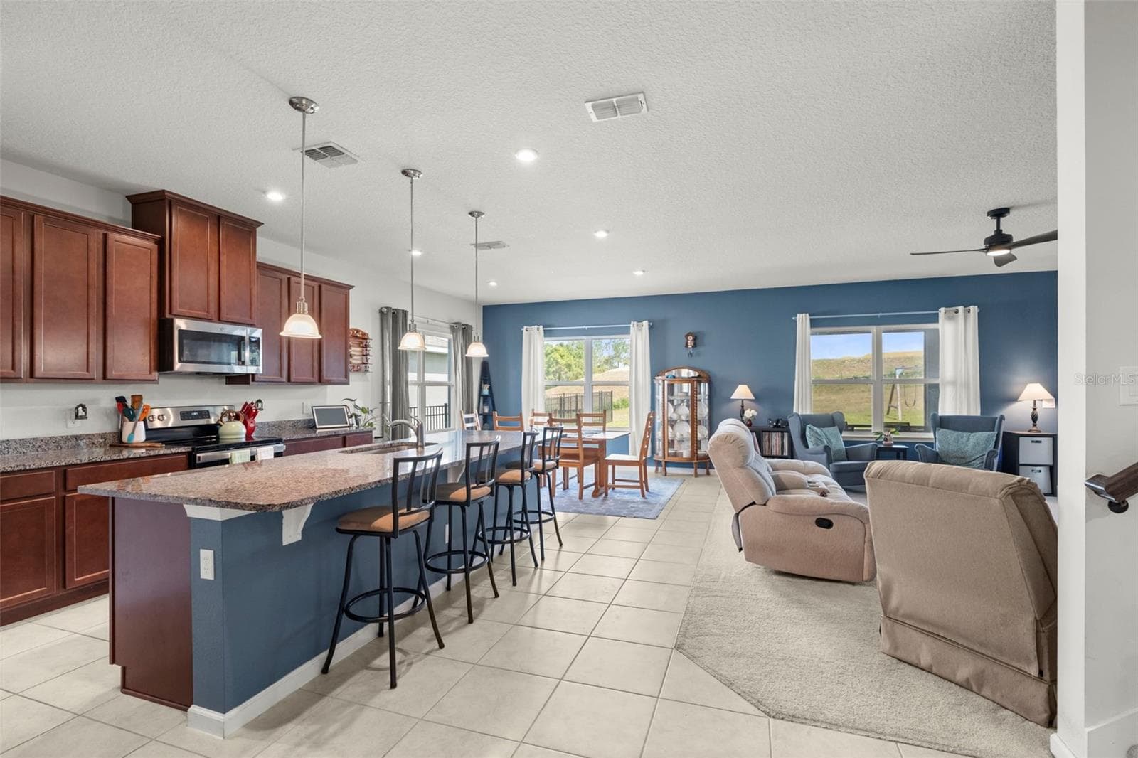 Single Family Residence at 3053 HILL POINT ST, MINNEOLA, photo 11 of 48