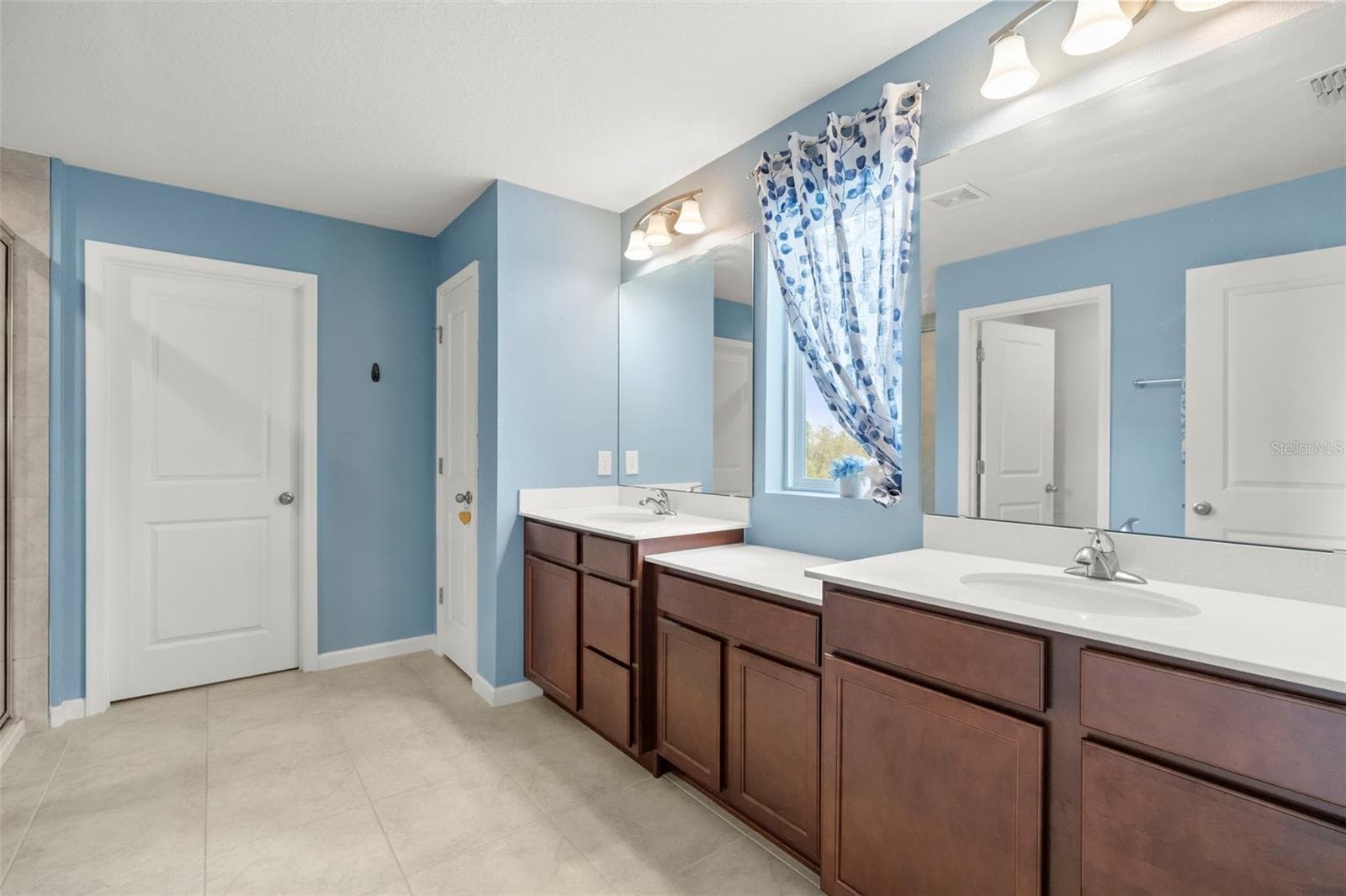 Single Family Residence at 3053 HILL POINT ST, MINNEOLA, photo 34 of 48