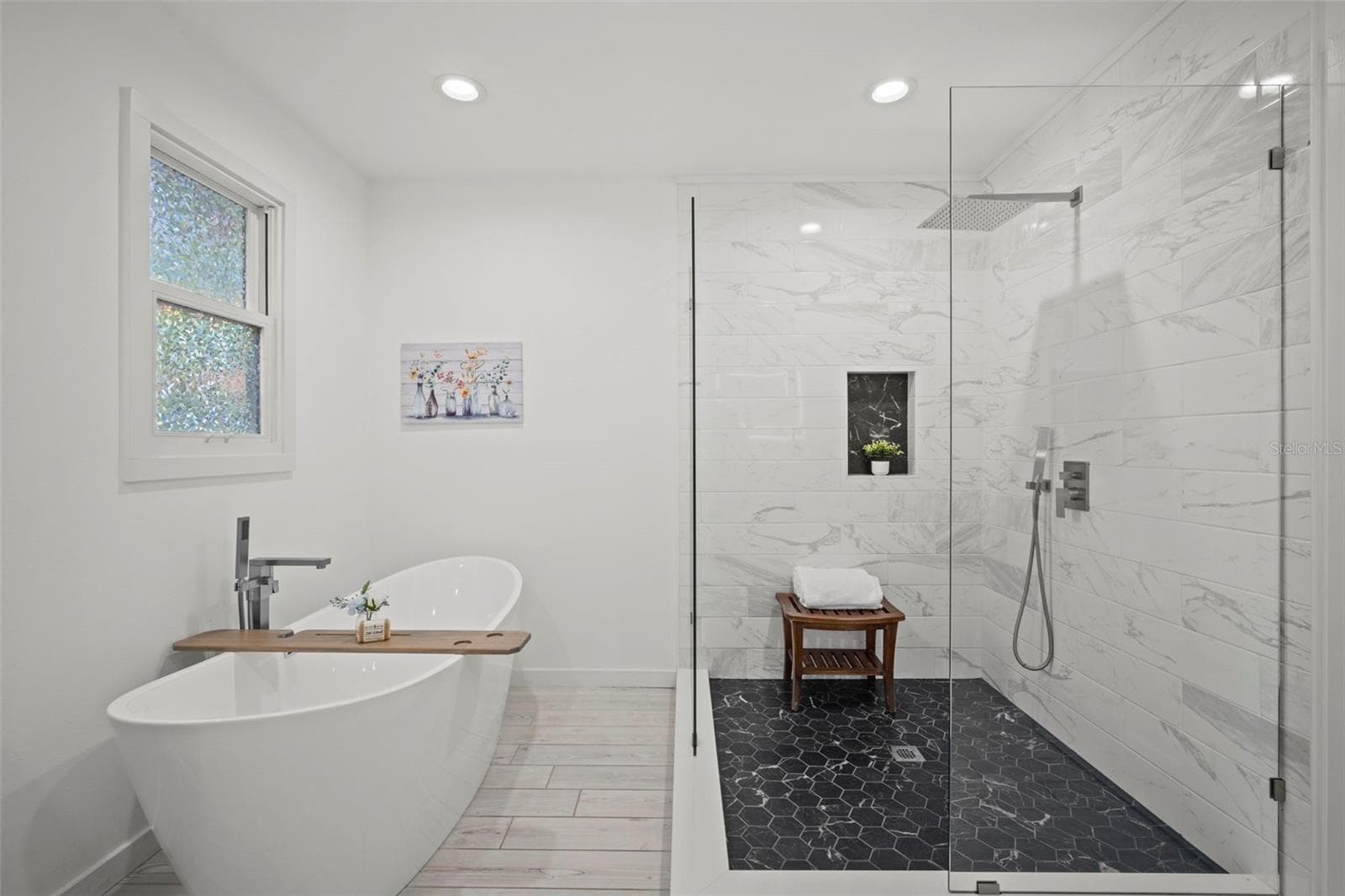 Primary Bath - 1841 LAUREL ST, SARASOTA