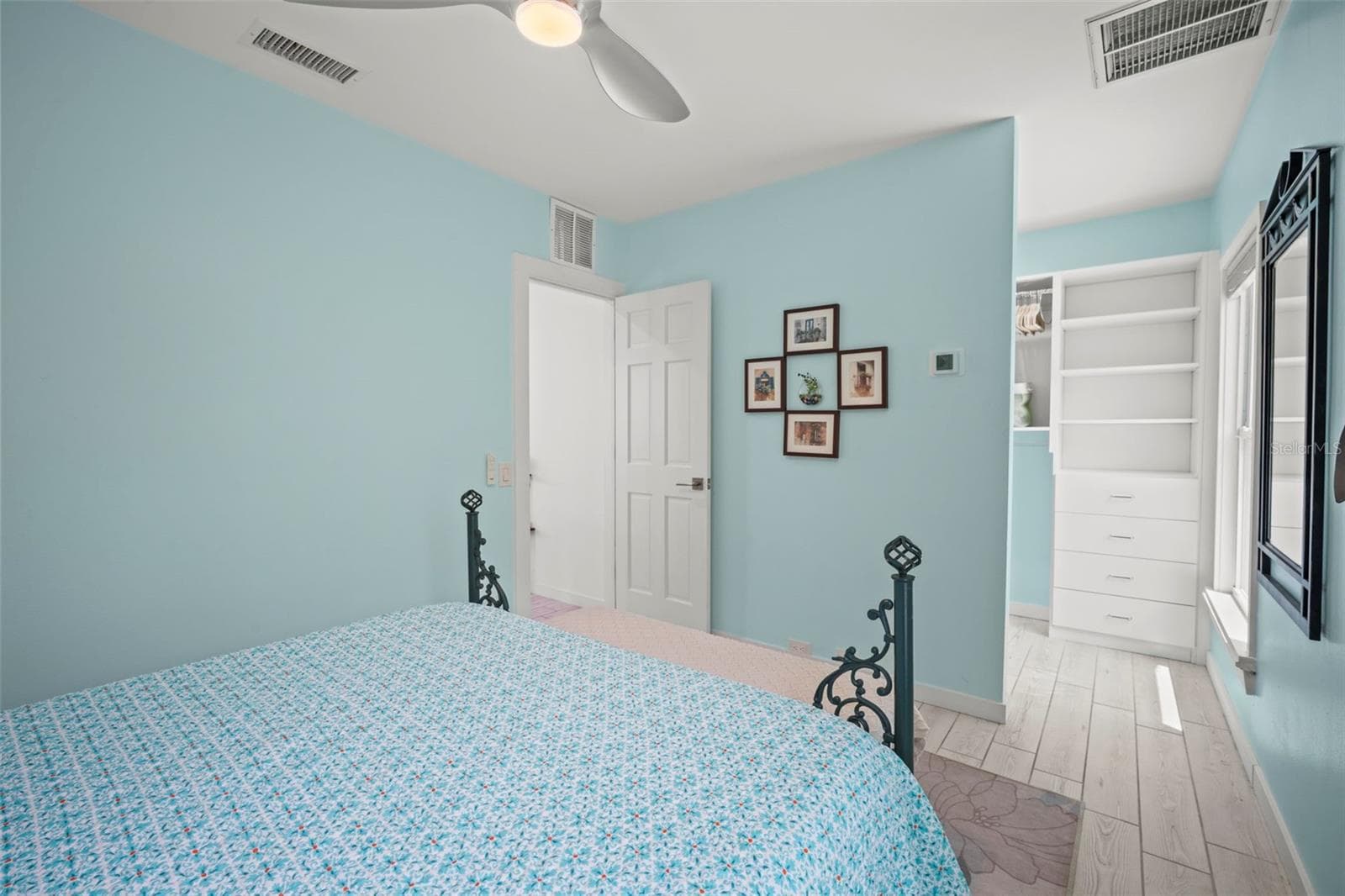 Guest Bedroom - 1841 LAUREL ST, SARASOTA