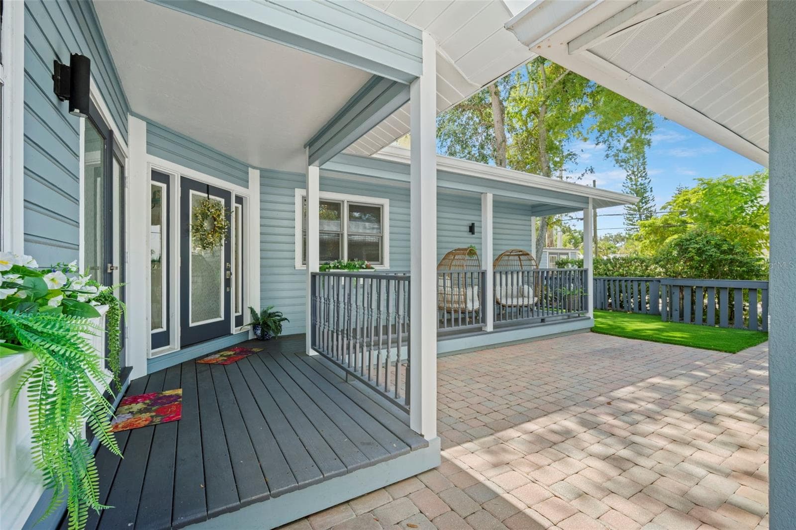 Covered Porch - 1841 LAUREL ST, SARASOTA