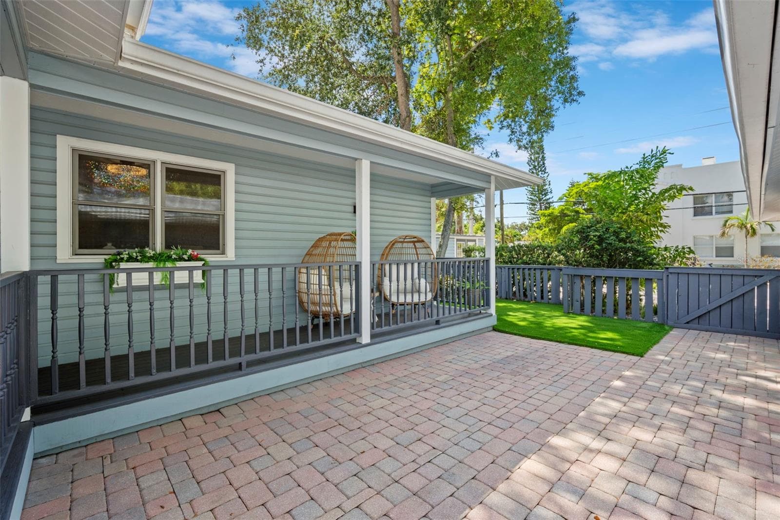 Covered Porch - 1841 LAUREL ST, SARASOTA