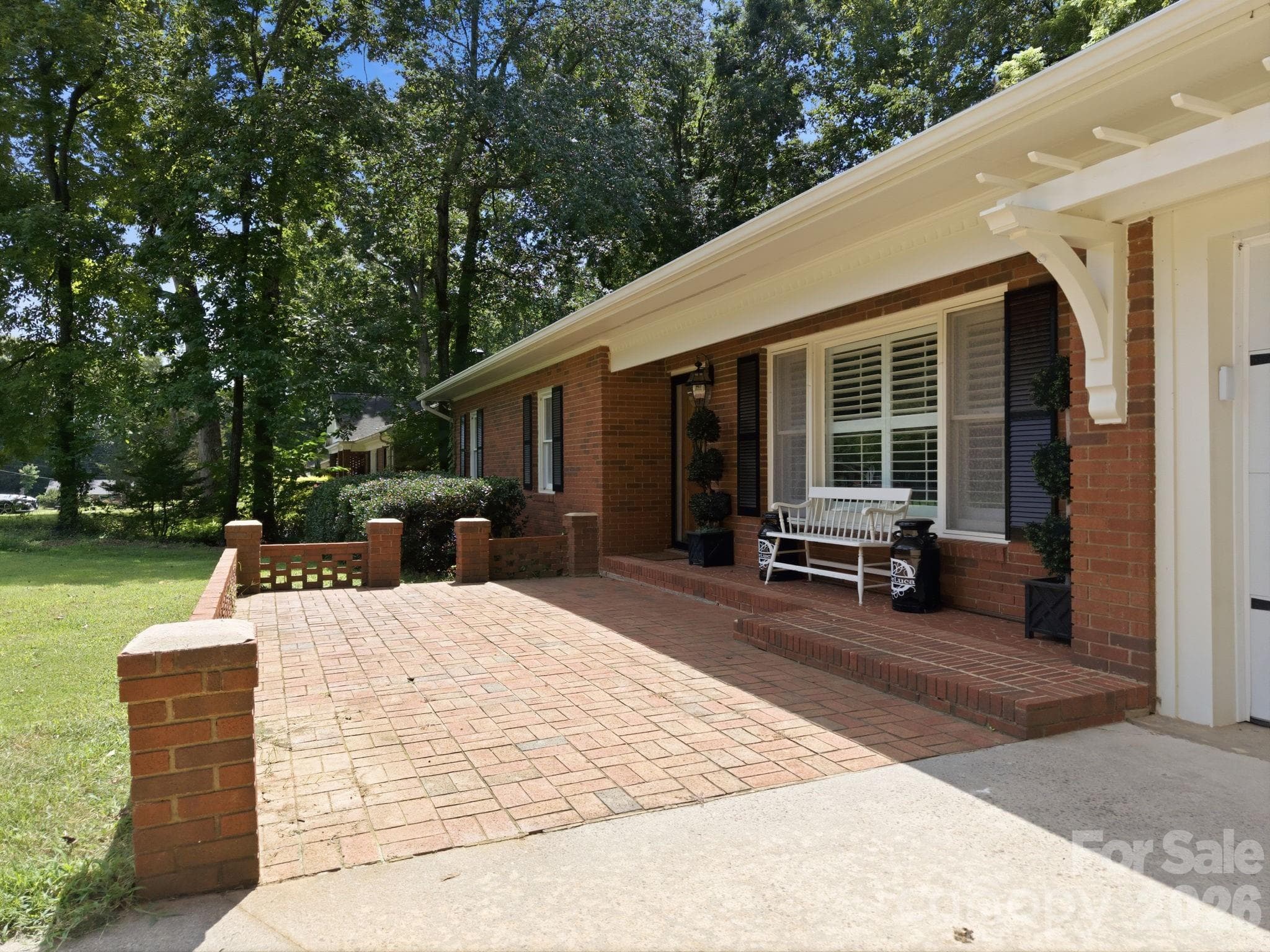 Single Family Residence at 305 Heritage Circle, Statesville, photo 3 of 38