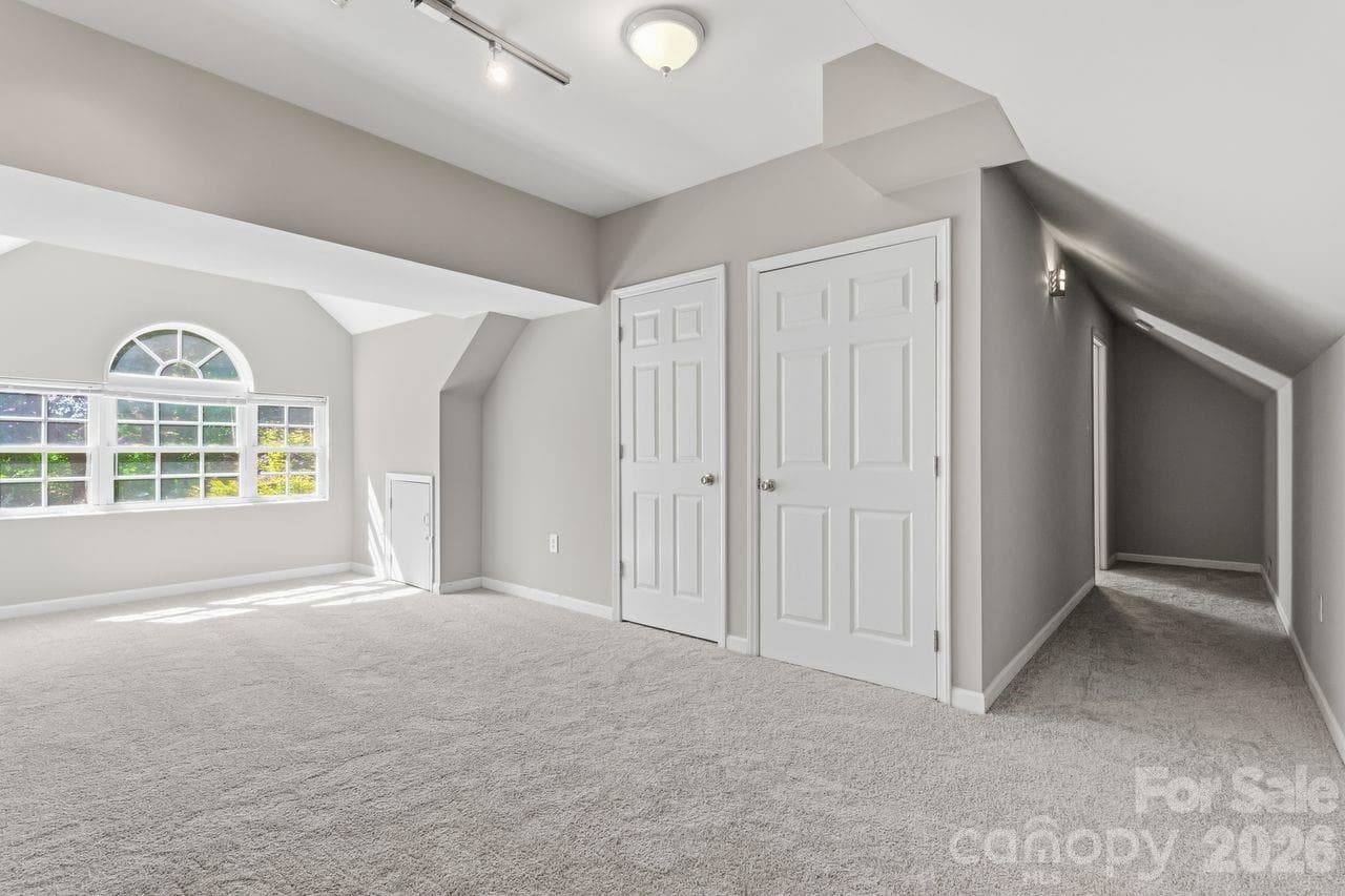 Loft on upper level - 5480 Liberty Hill Road W, York