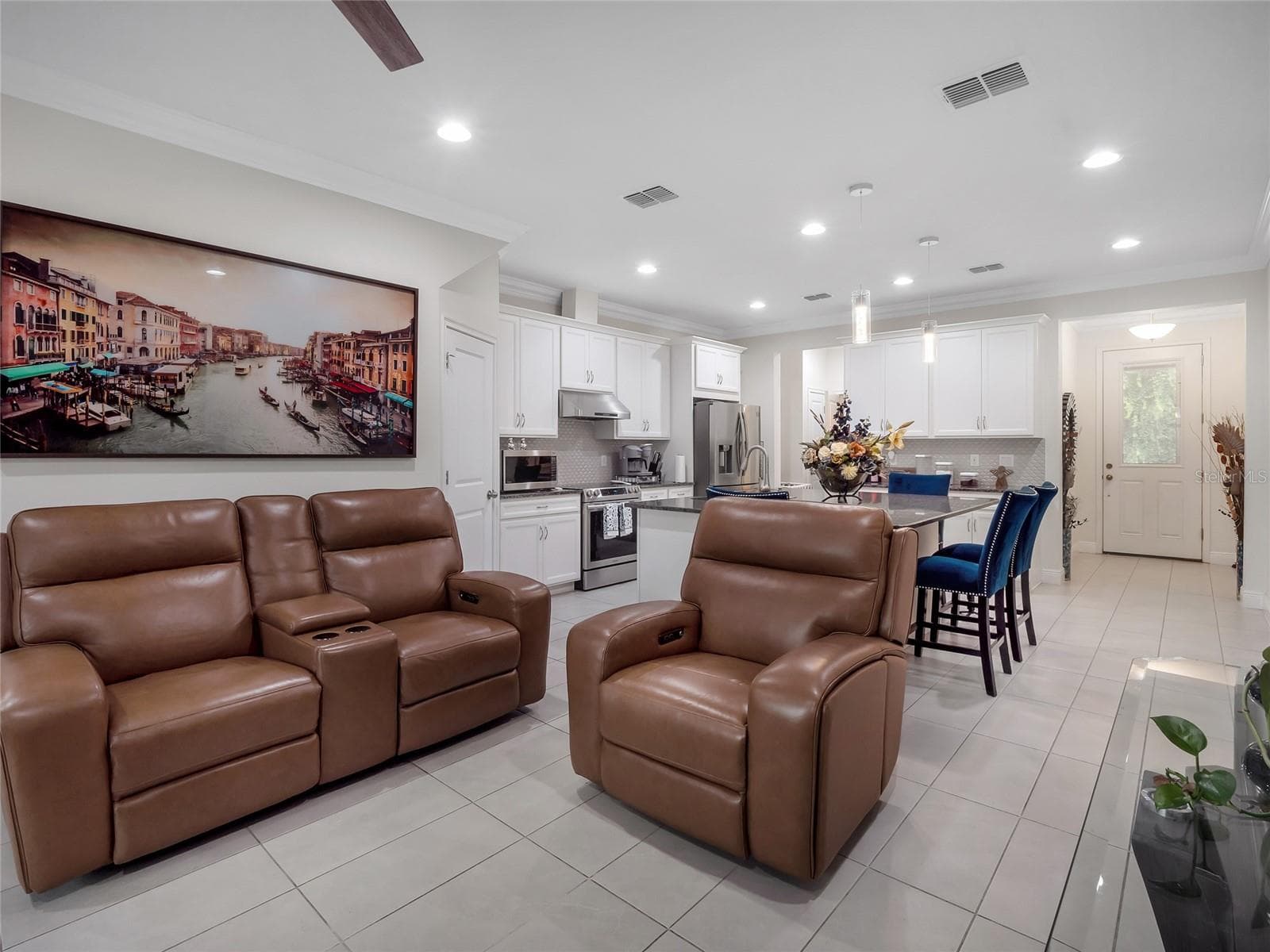 Townhouse at 14309 PONDHAWK LN, TAMPA, photo 6 of 45