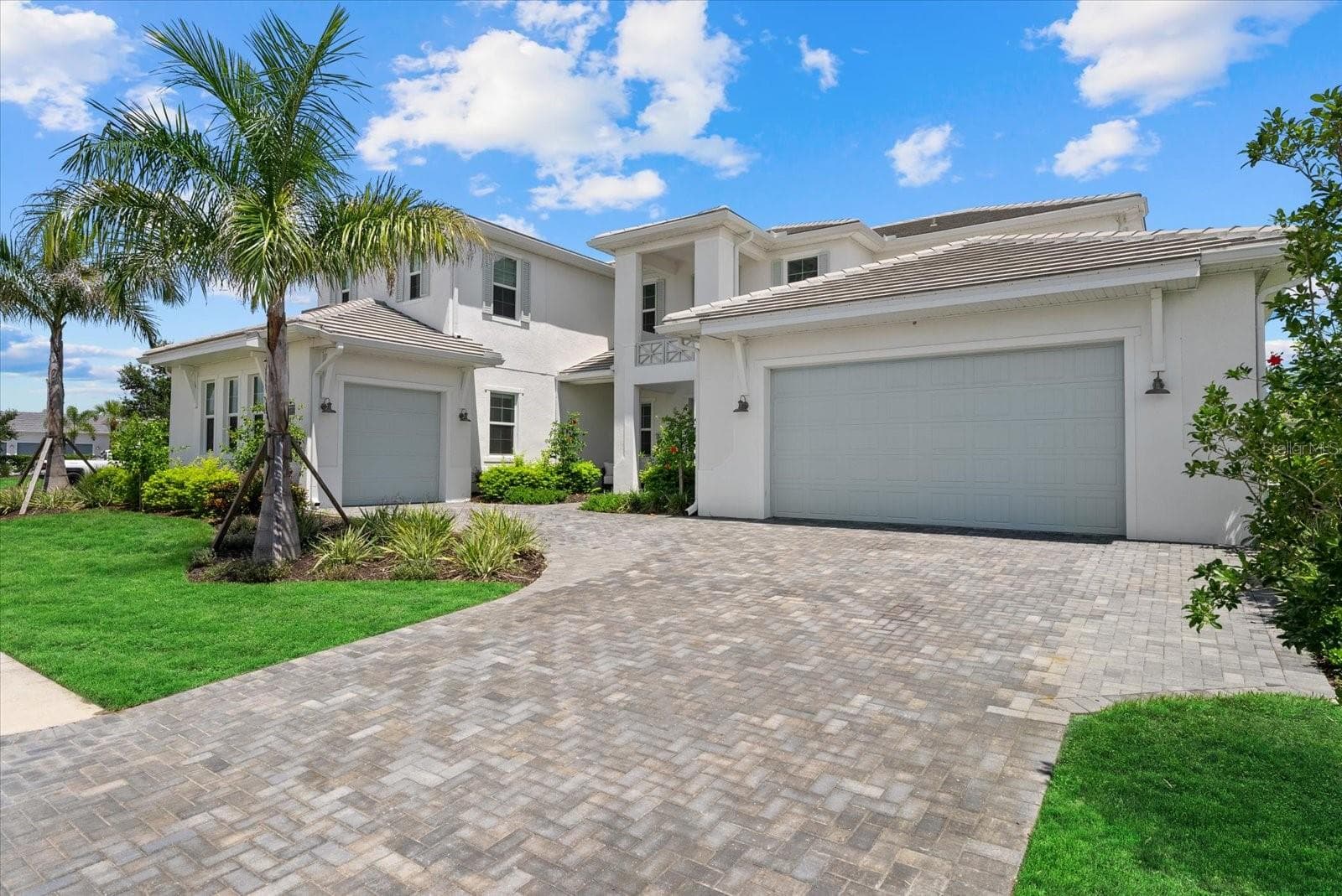 Front Home - 8129 NEVIS RUN, LAKEWOOD RANCH