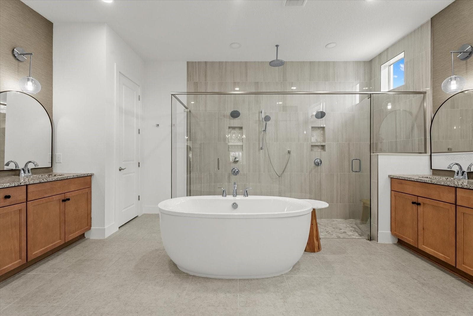 Primary Bathroom - 8129 NEVIS RUN, LAKEWOOD RANCH