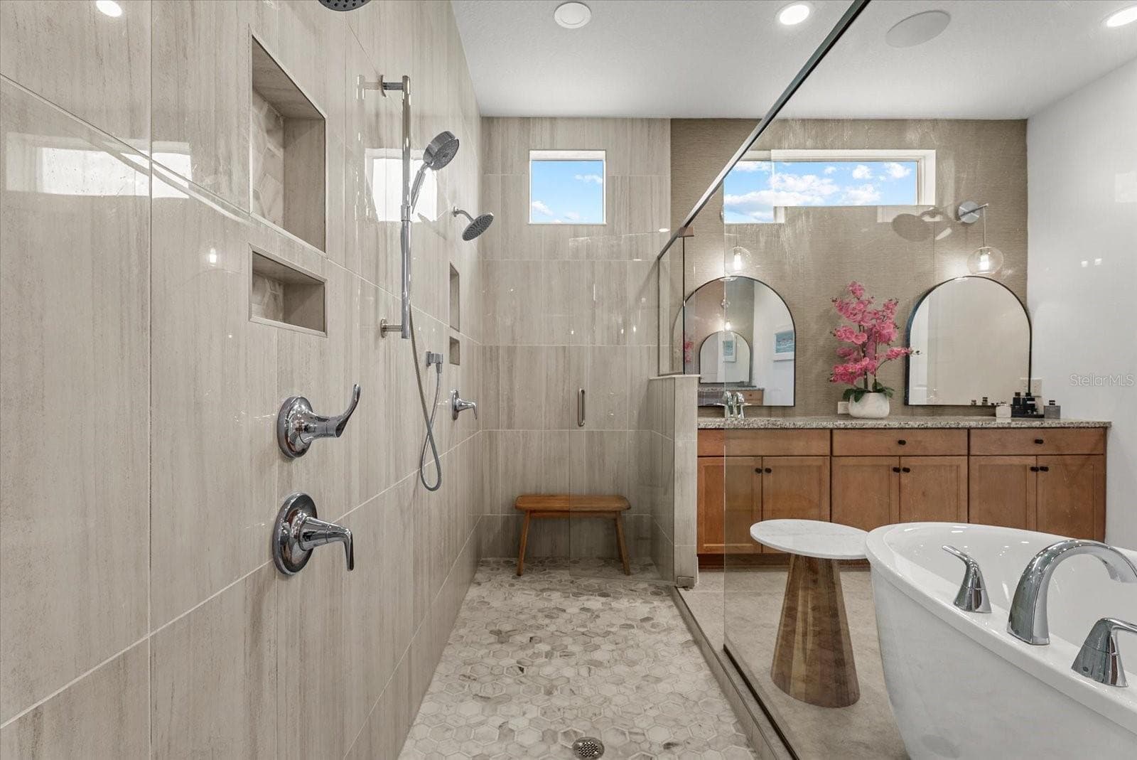 Primary Bathroom - 8129 NEVIS RUN, LAKEWOOD RANCH