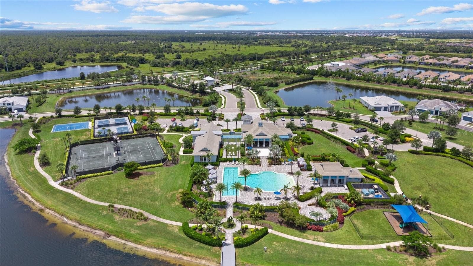 Amenity Center - 8129 NEVIS RUN, LAKEWOOD RANCH