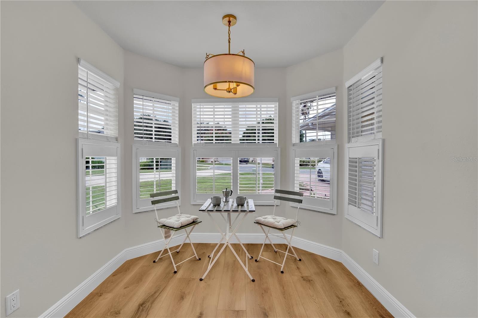 Single Family Residence at 5619 PRINCE ANDREW CT, LEESBURG, photo 7 of 34