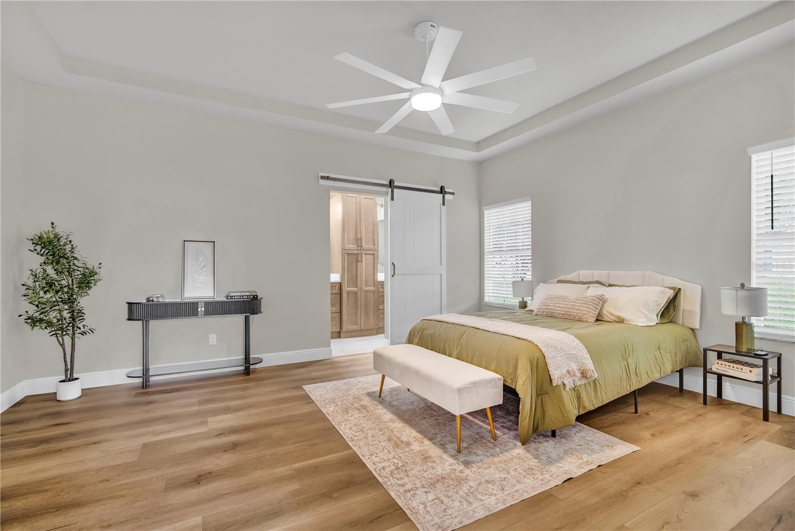 Single Family Residence at 5619 PRINCE ANDREW CT, LEESBURG, photo 14 of 34