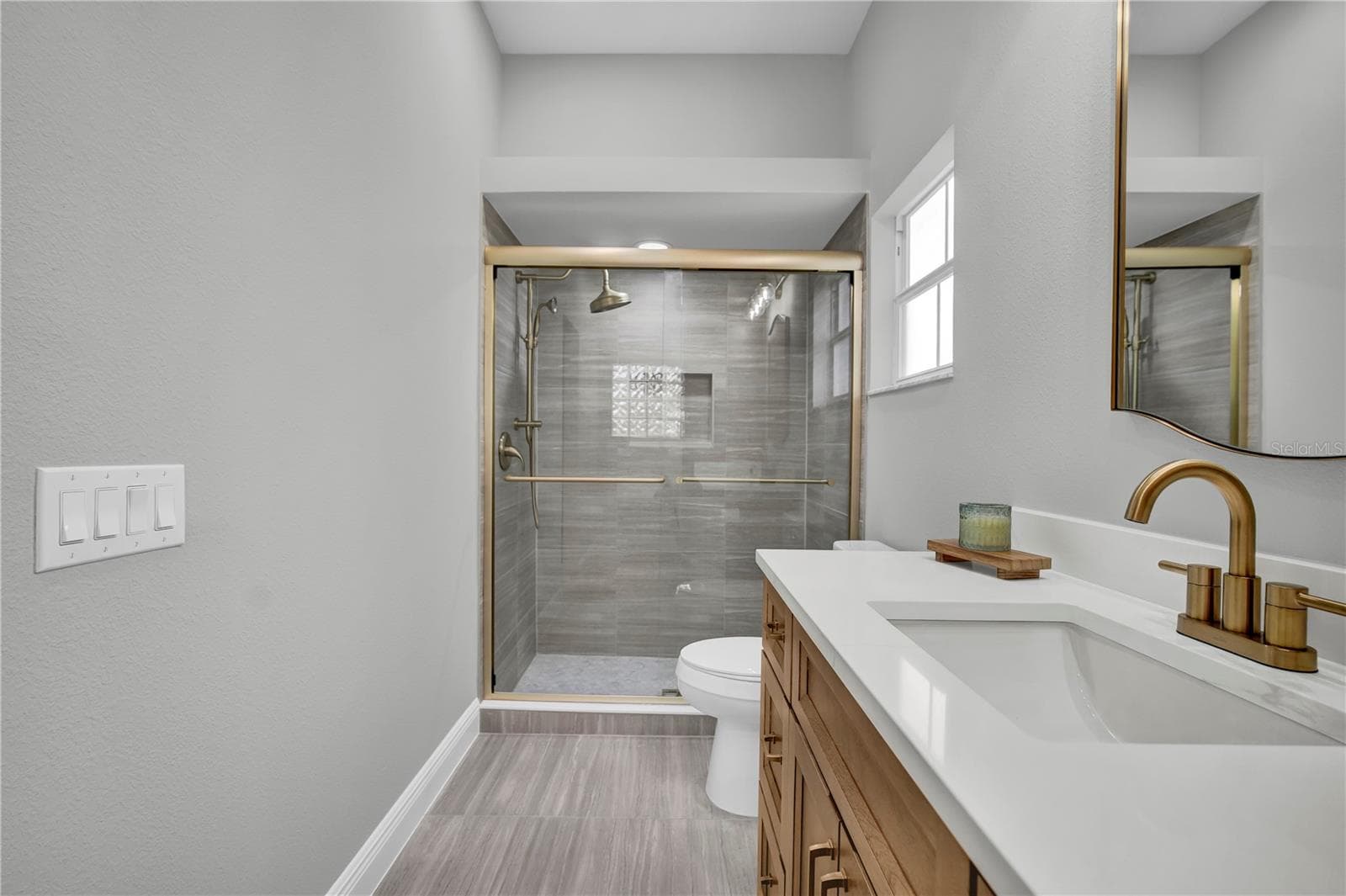 Single Family Residence at 5619 PRINCE ANDREW CT, LEESBURG, photo 17 of 34