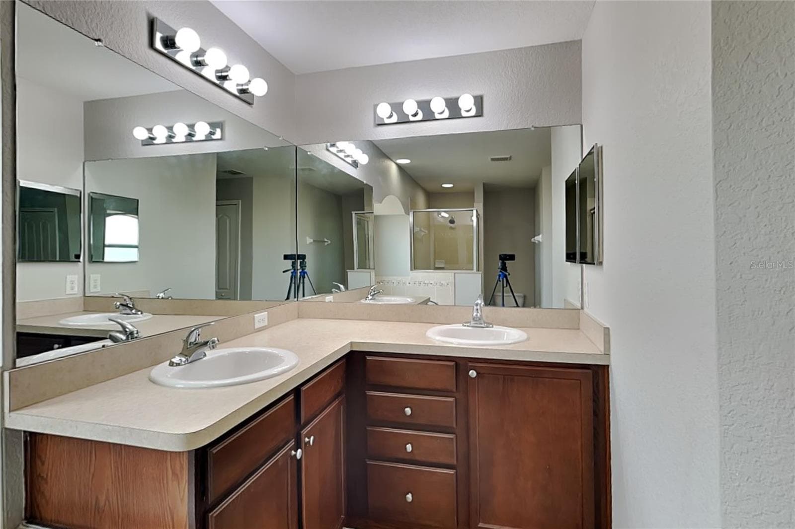 Single Family Residence at WINTER HAVEN, photo 8 of 15