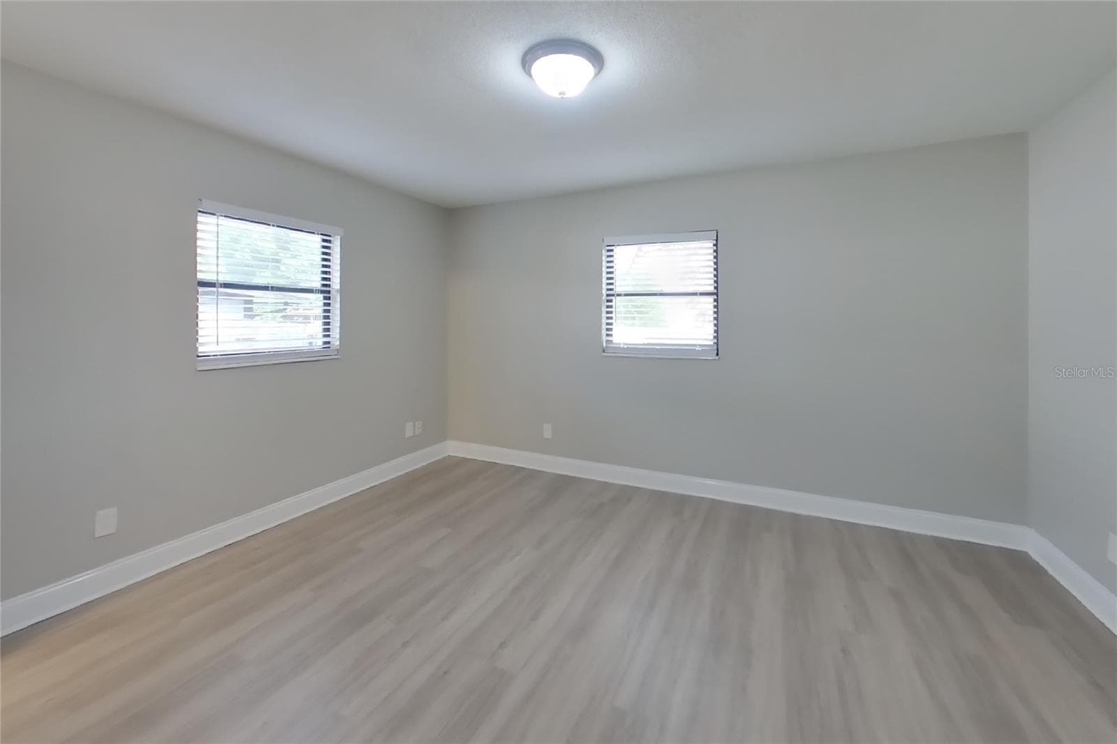 Single Family Residence at ORLANDO, photo 9 of 17