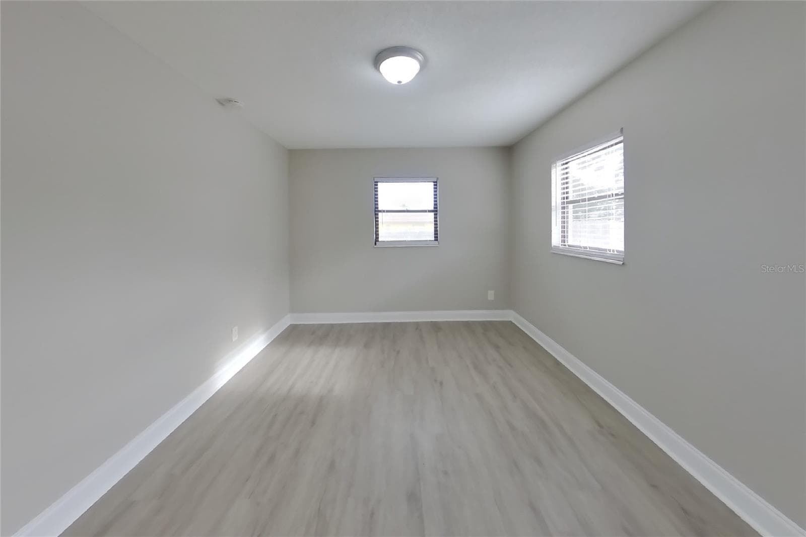 Single Family Residence at ORLANDO, photo 12 of 17