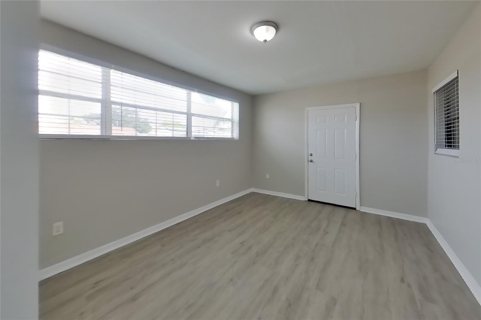 Single Family Residence at ORLANDO, photo 14 of 17