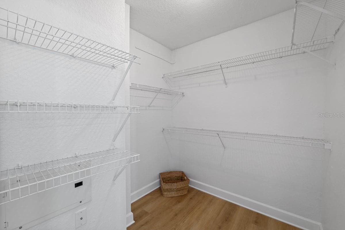 Master bedroom Closet - 204 E SOUTH ST #2057, ORLANDO