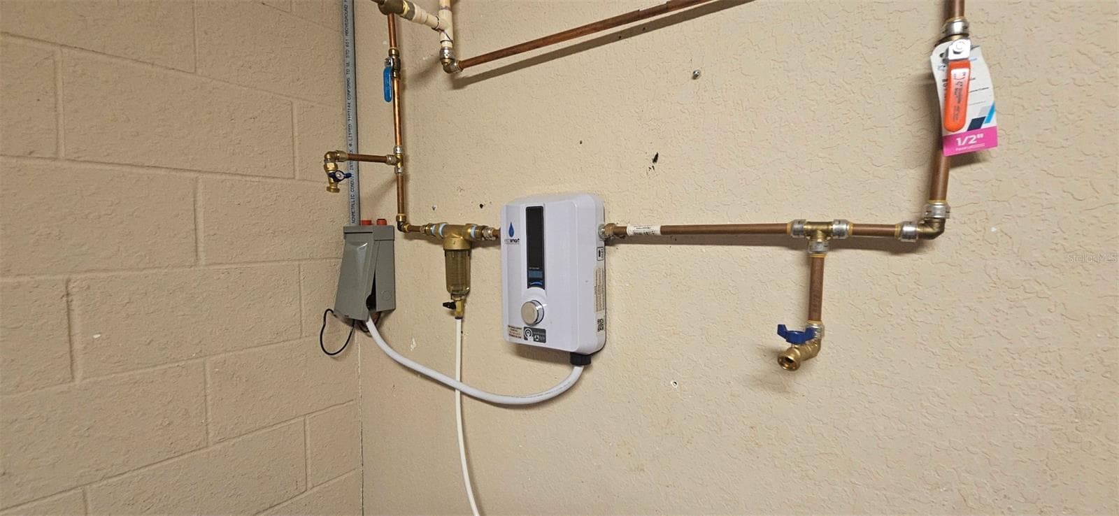 Instant Hot water heater installed 2025 - 4188 SE 134TH PL, BELLEVIEW