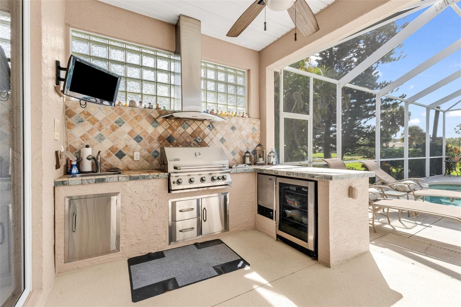 outdoor kitchen - 2450 SILVER PALM RD, NORTH PORT