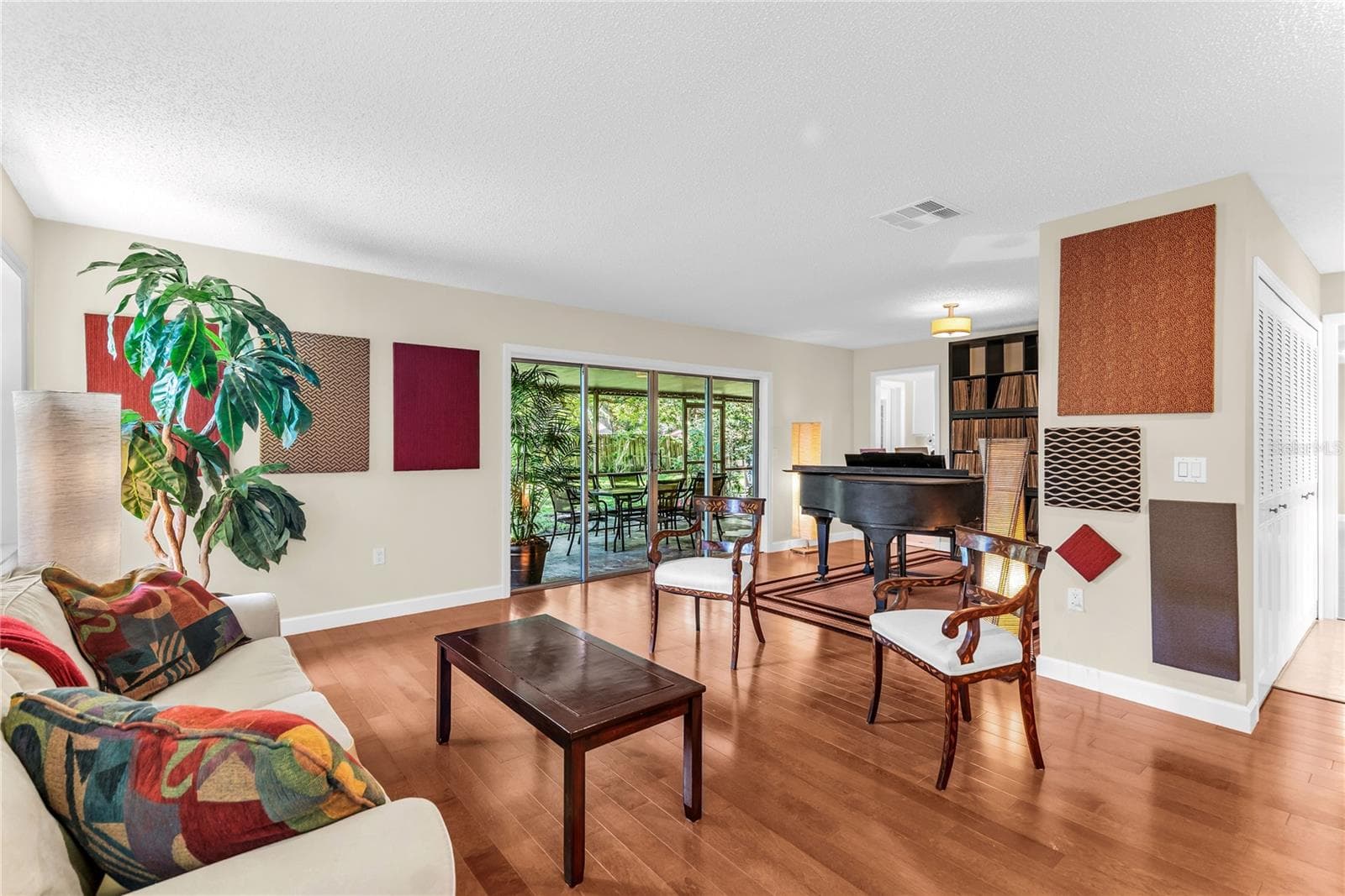 Living Room - 8142 GOLDEN SANDS DR, ORLANDO