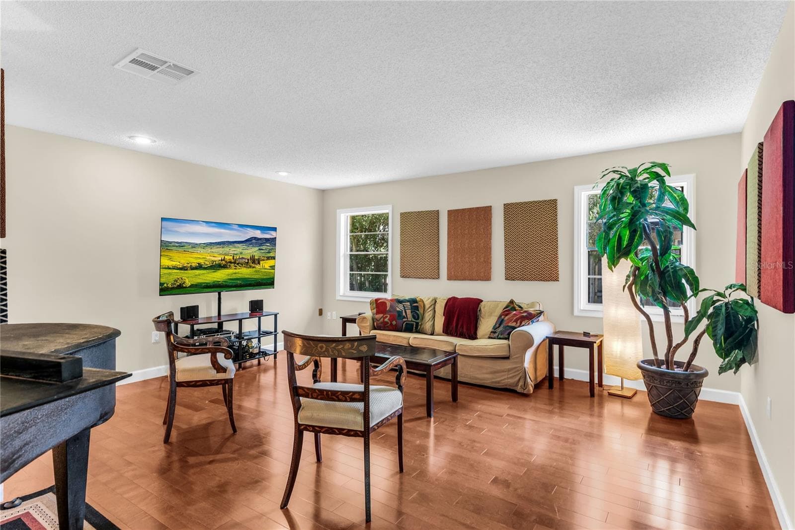 Living Room - 8142 GOLDEN SANDS DR, ORLANDO