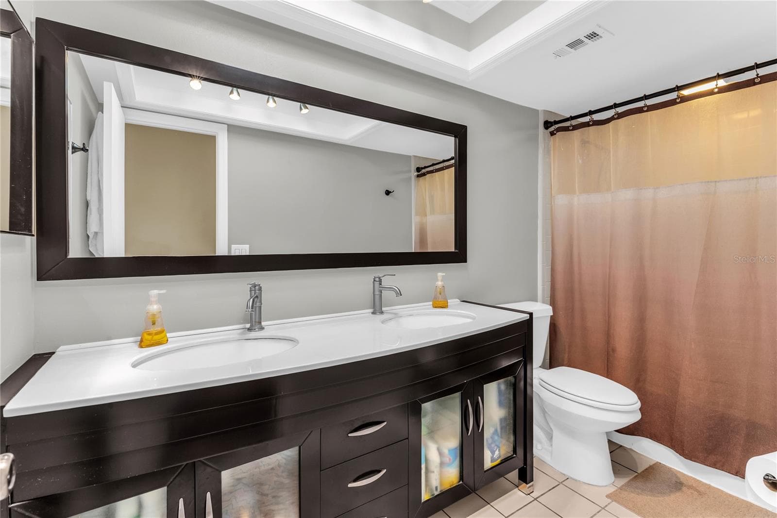Guest Bath - 8142 GOLDEN SANDS DR, ORLANDO