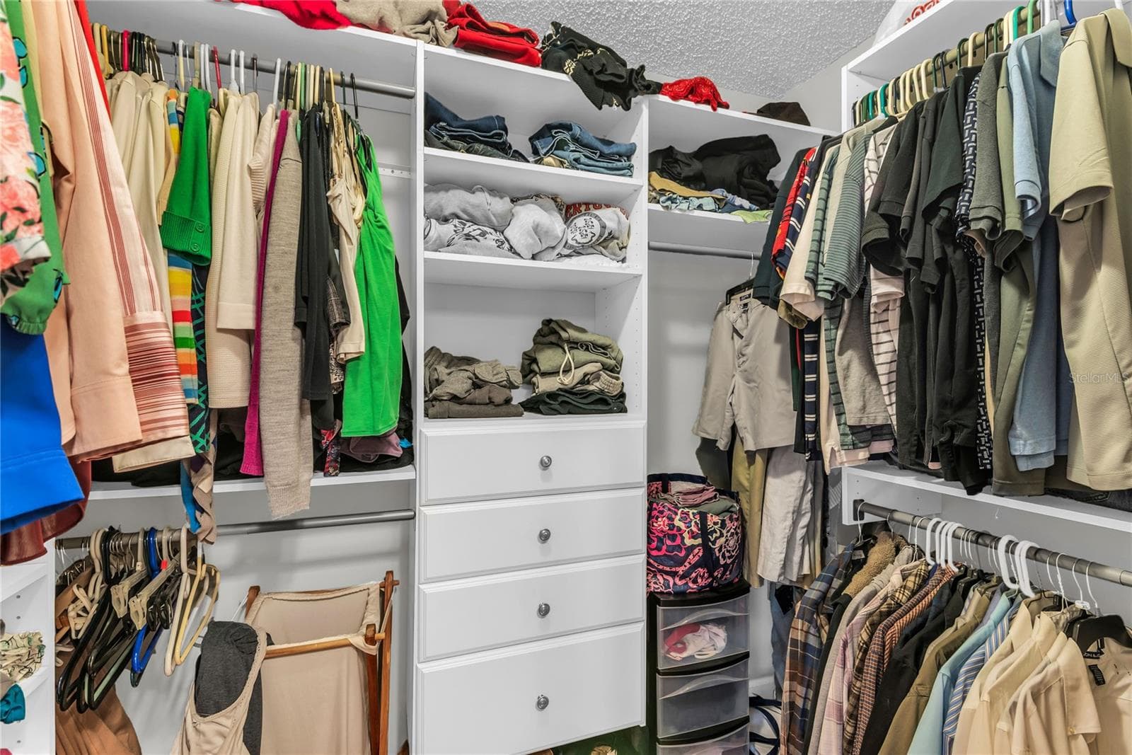 Owner's Walk-in Closet With Built Ins - 8142 GOLDEN SANDS DR, ORLANDO