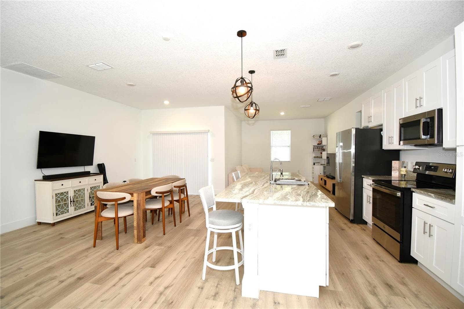 Main Living Space - 413 ST JOHNS LN, POINCIANA
