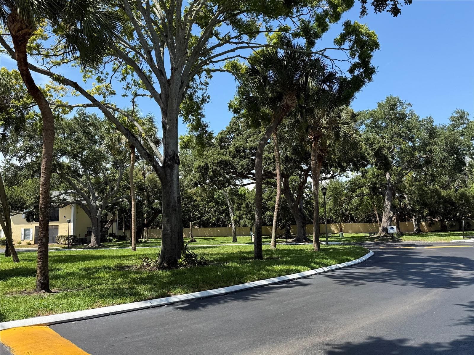 Condominium at 3001 58TH AVE S #613, ST PETERSBURG, photo 23 of 24