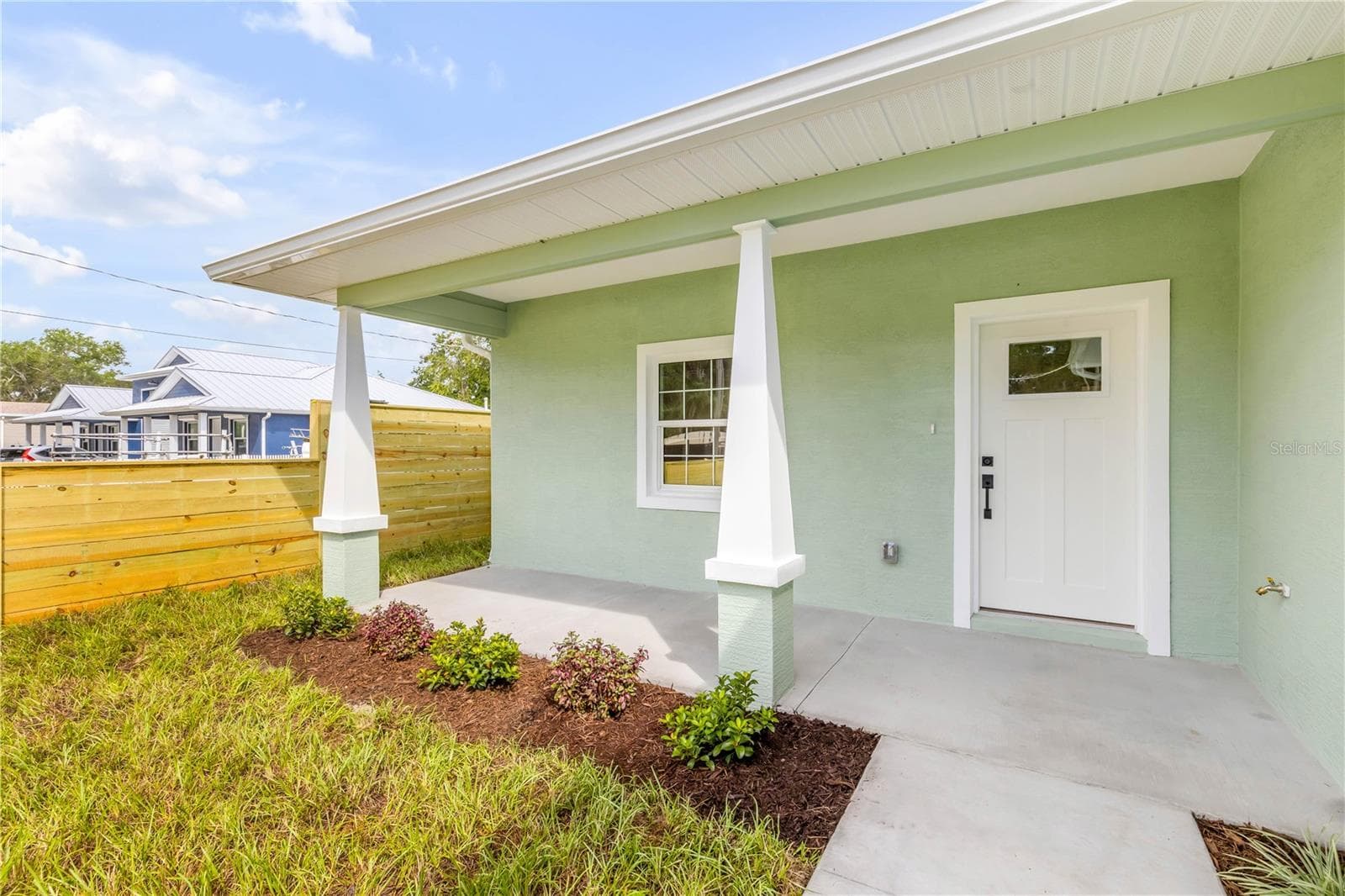 Single Family Residence at 124 INDIAN CREEK RD, OAK HILL, photo 6 of 70