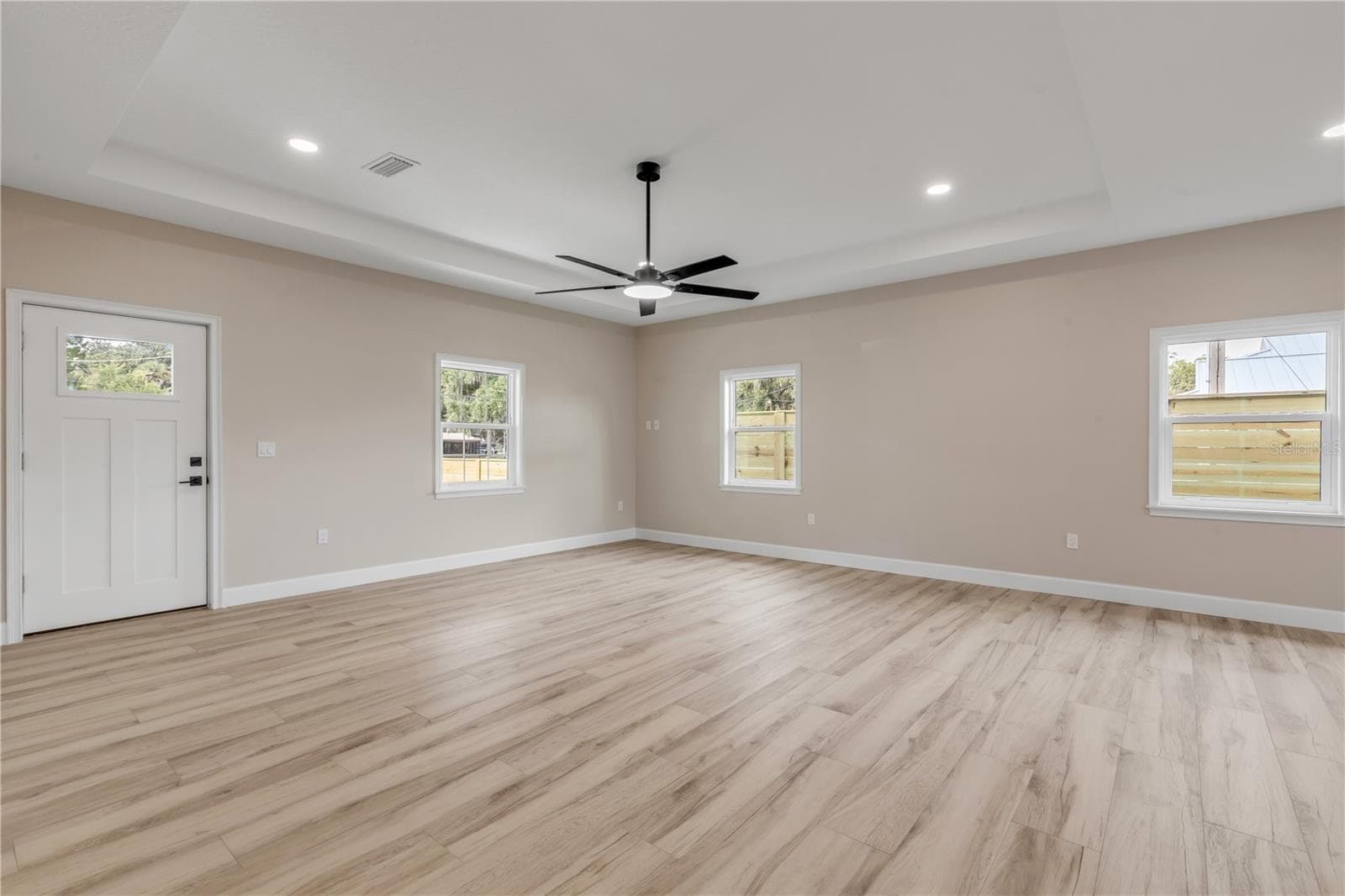 Single Family Residence at 124 INDIAN CREEK RD, OAK HILL, photo 11 of 70