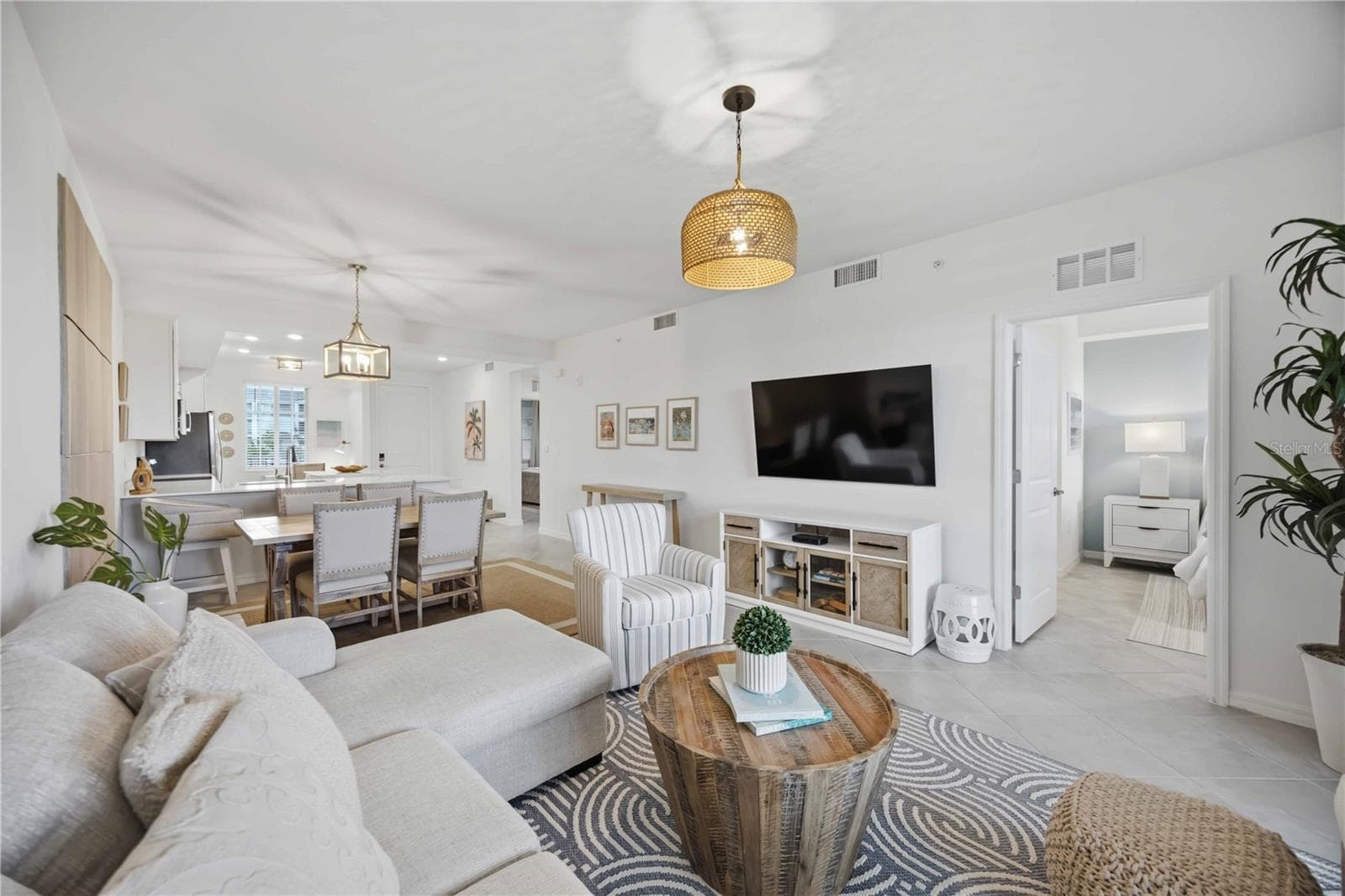 Kitchen overlooking living room - 17565 OPAL SAND DR #205, VENICE