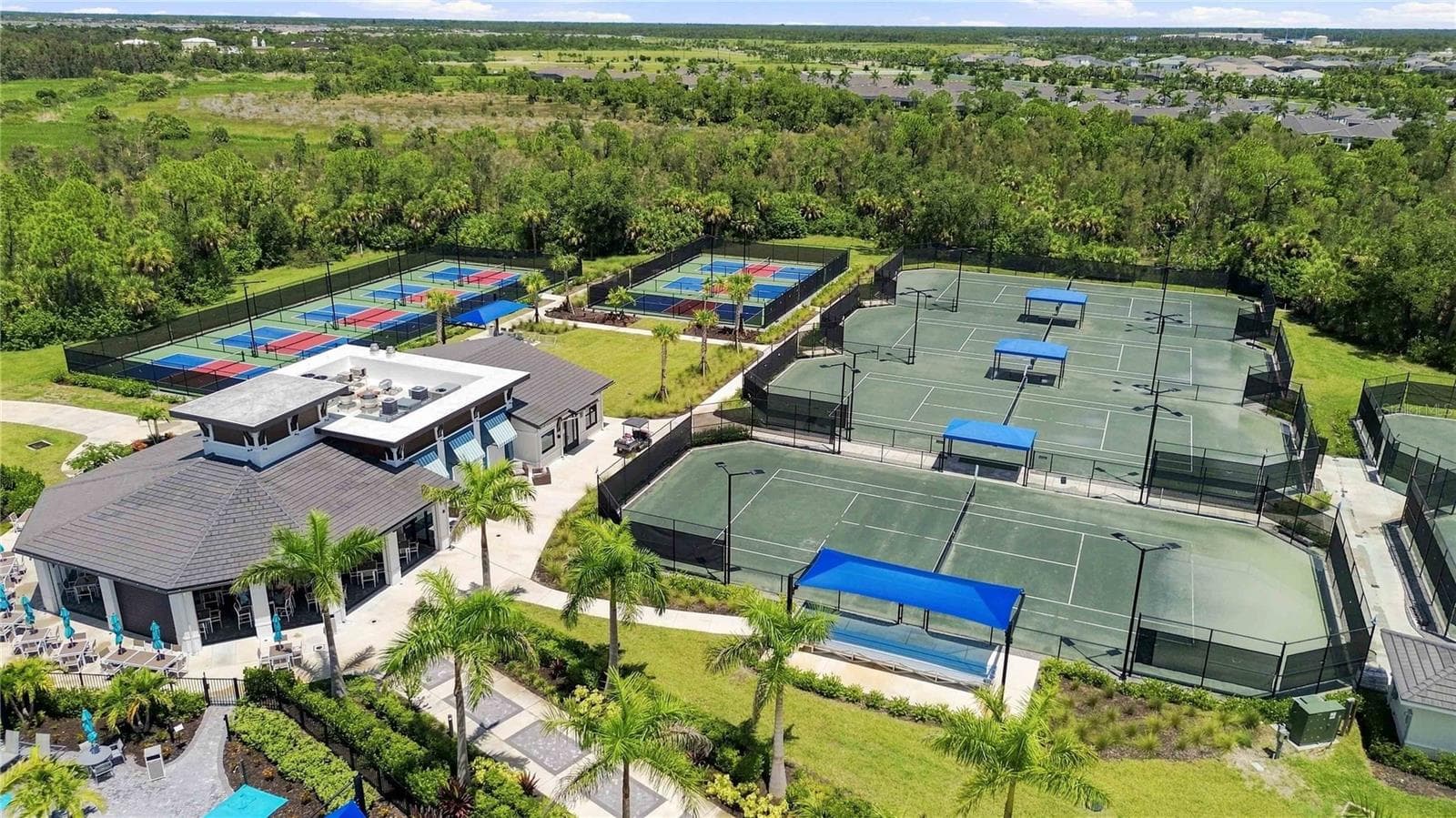 Tennis and pickelball courts - 17565 OPAL SAND DR #205, VENICE