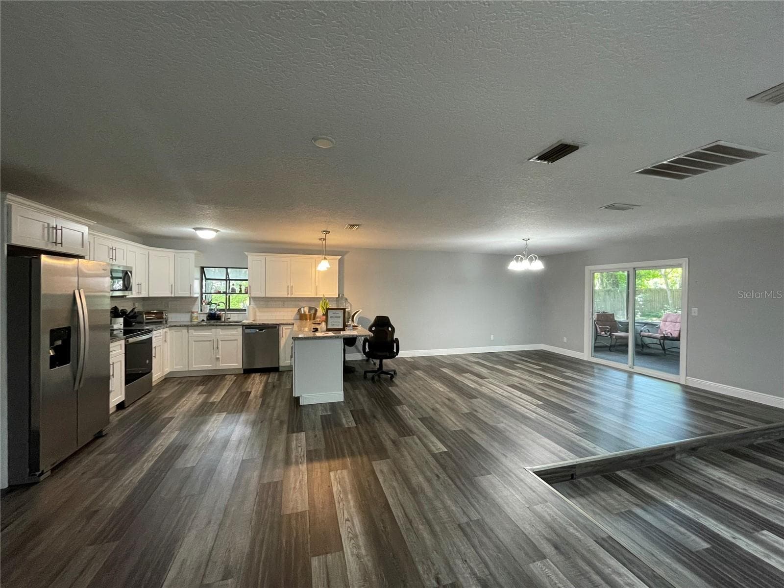 Single Family Residence at 2700 CONCORD RD, DELAND, photo 17 of 44