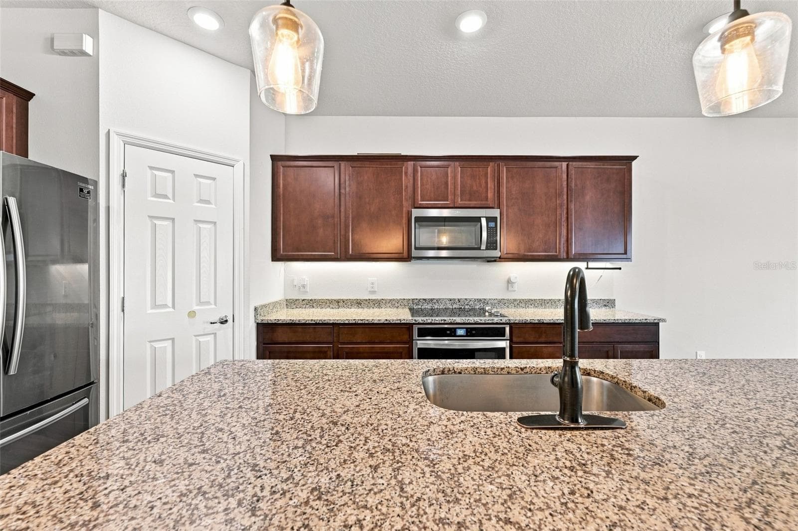 Single Family Residence at 11716 BRIGHTON KNOLL LOOP, RIVERVIEW, photo 13 of 64