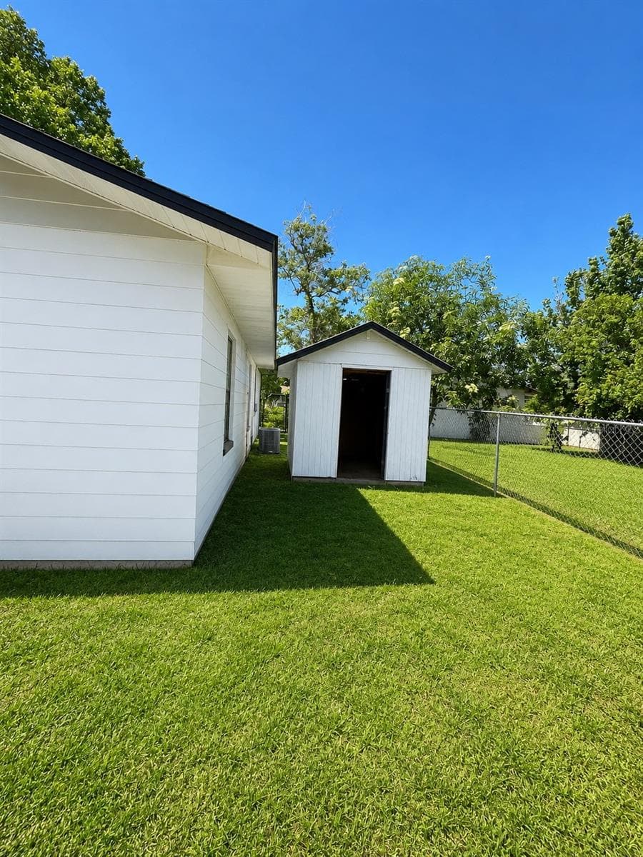 Single Family Residence at 462 SALLY ST, GREEN COVE SPRINGS, photo 4 of 9