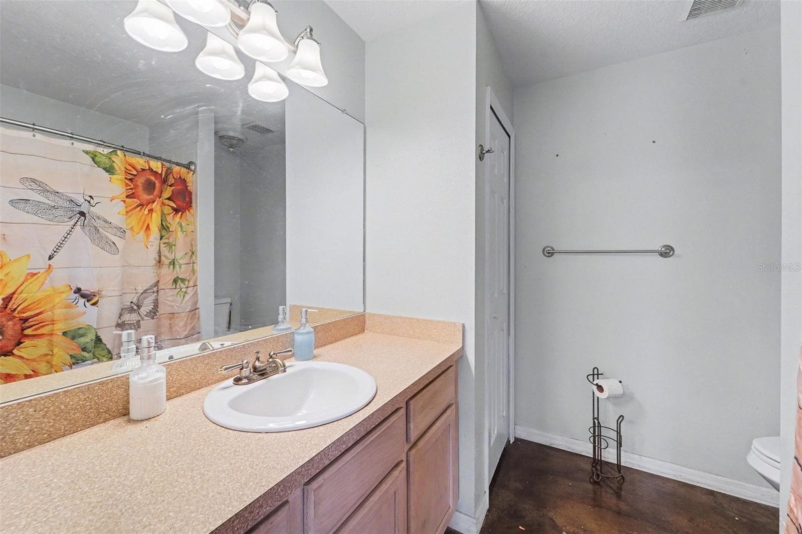 Single Family Residence at 7295 CENTERWOOD AVE, SPRING HILL, photo 16 of 30