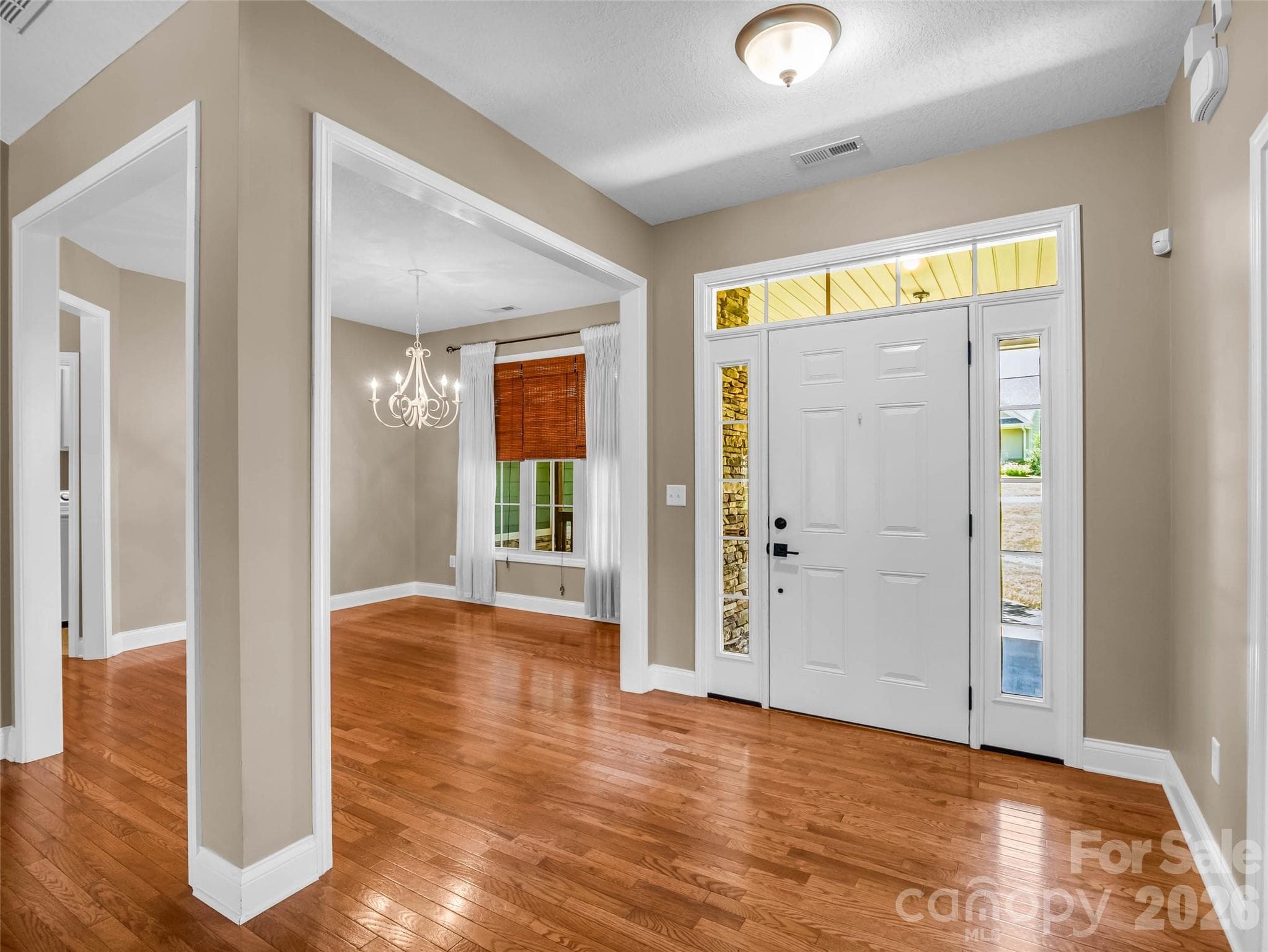 Single Family Residence at 17 Black Iron Lane, Hendersonville, photo 10 of 44