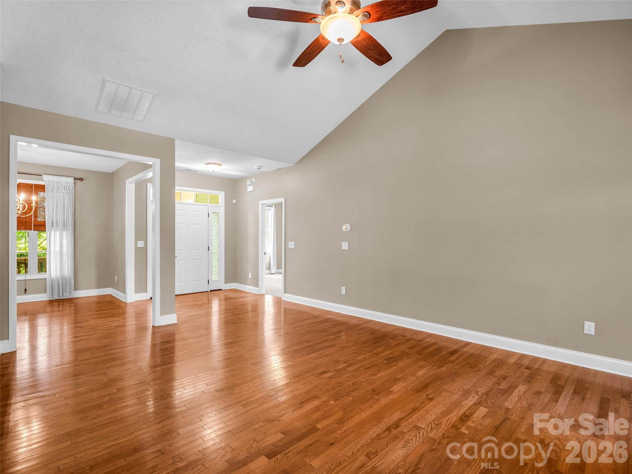 Single Family Residence at 17 Black Iron Lane, Hendersonville, photo 12 of 44