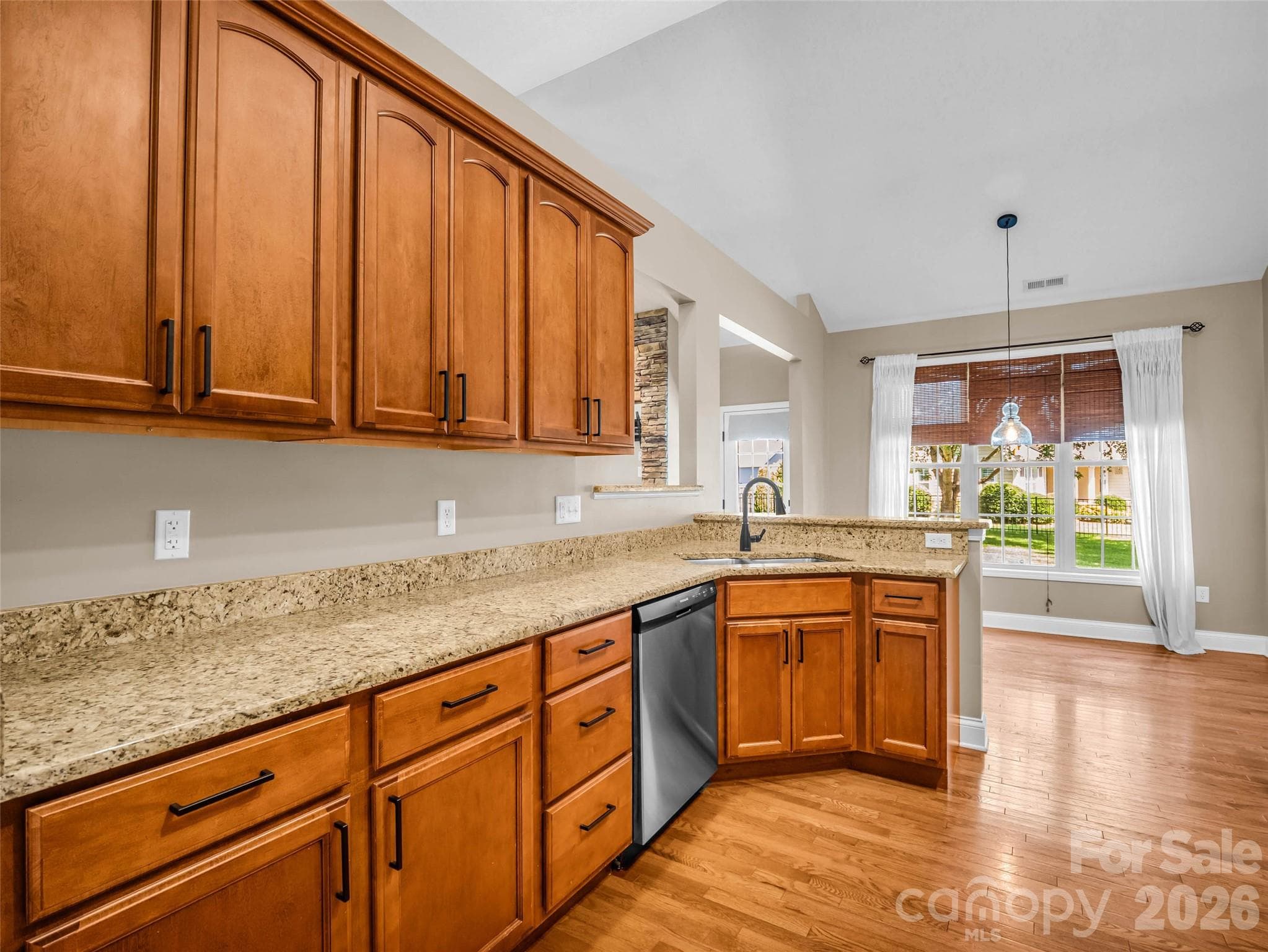 Single Family Residence at 17 Black Iron Lane, Hendersonville, photo 17 of 44