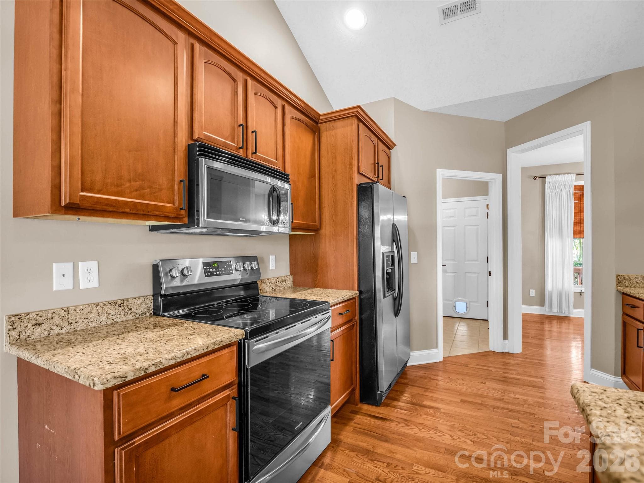 Single Family Residence at 17 Black Iron Lane, Hendersonville, photo 18 of 44