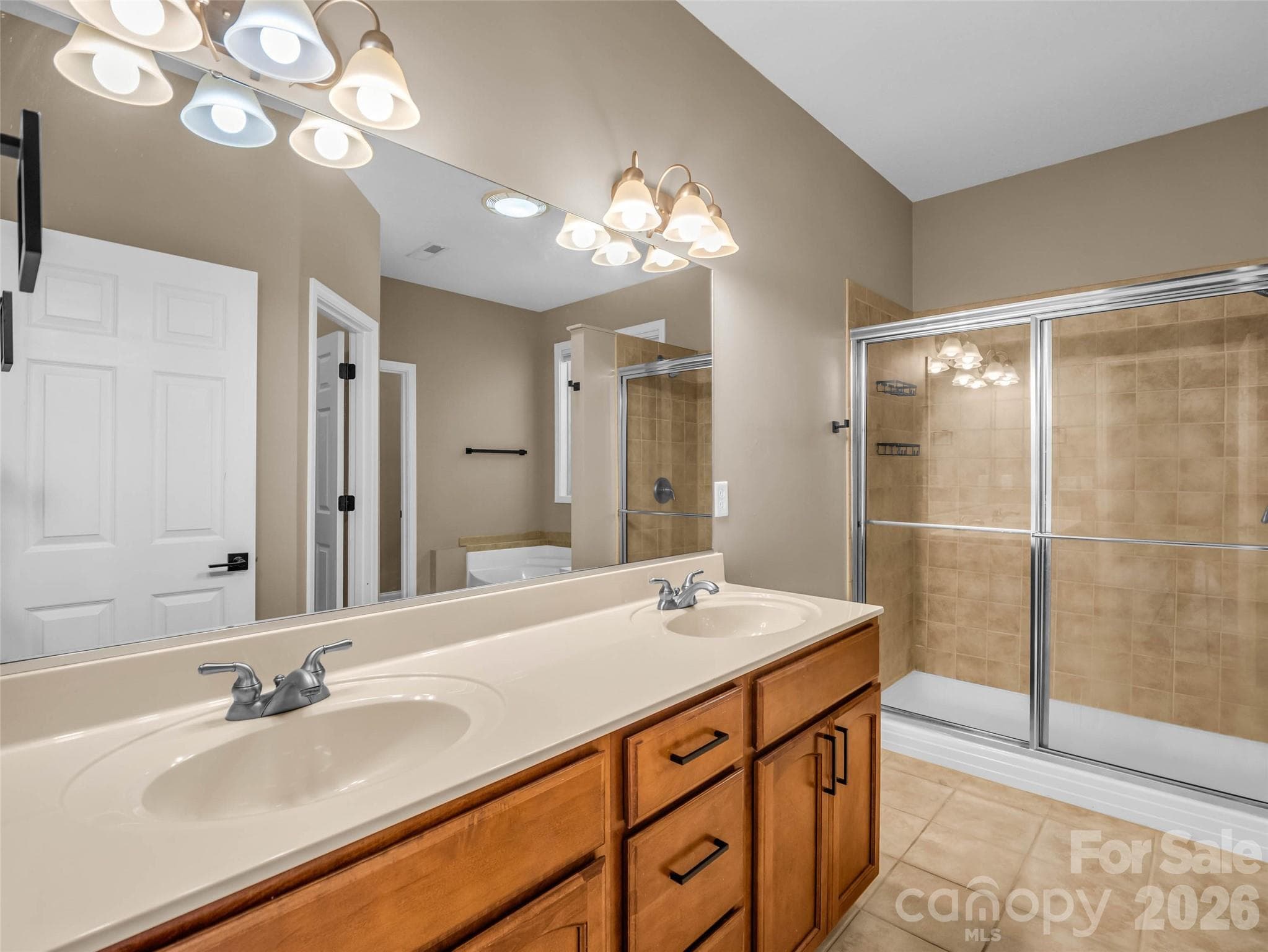 Single Family Residence at 17 Black Iron Lane, Hendersonville, photo 29 of 44