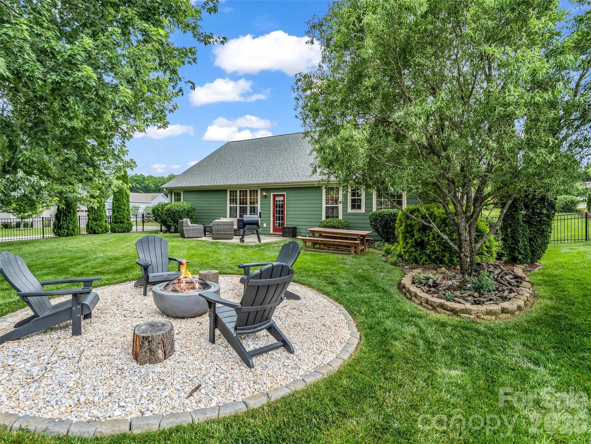 Single Family Residence at 17 Black Iron Lane, Hendersonville, photo 32 of 44