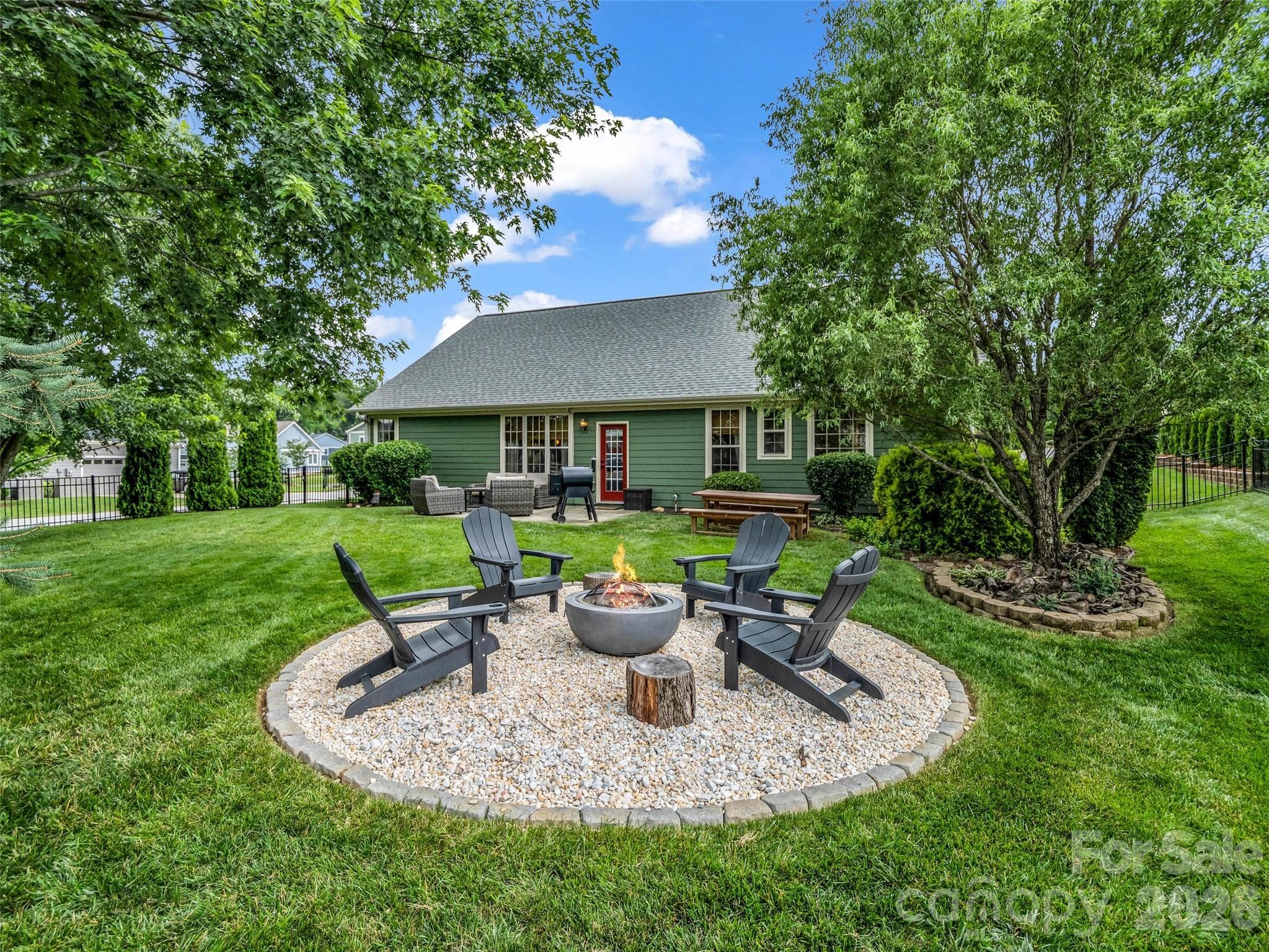 Single Family Residence at 17 Black Iron Lane, Hendersonville, photo 33 of 44